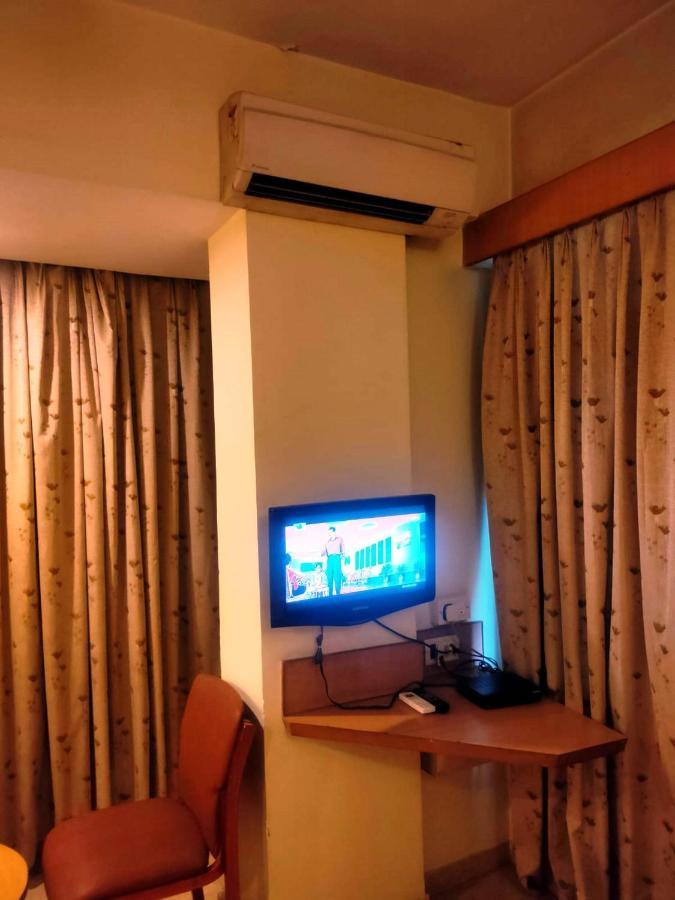 Hotel Roopa Mysuru Zewnętrze zdjęcie