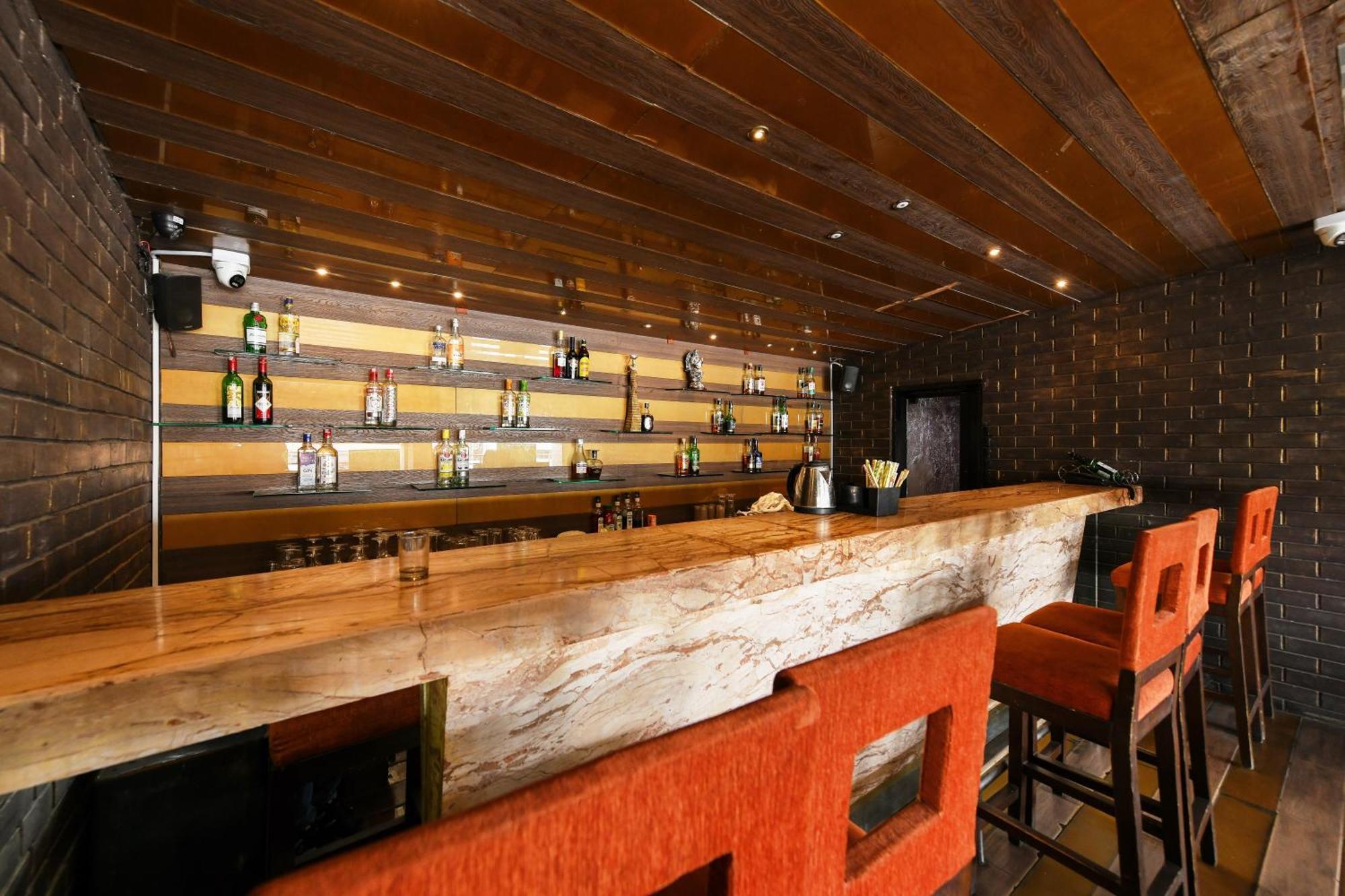Hotel Roopa Mysuru Zewnętrze zdjęcie