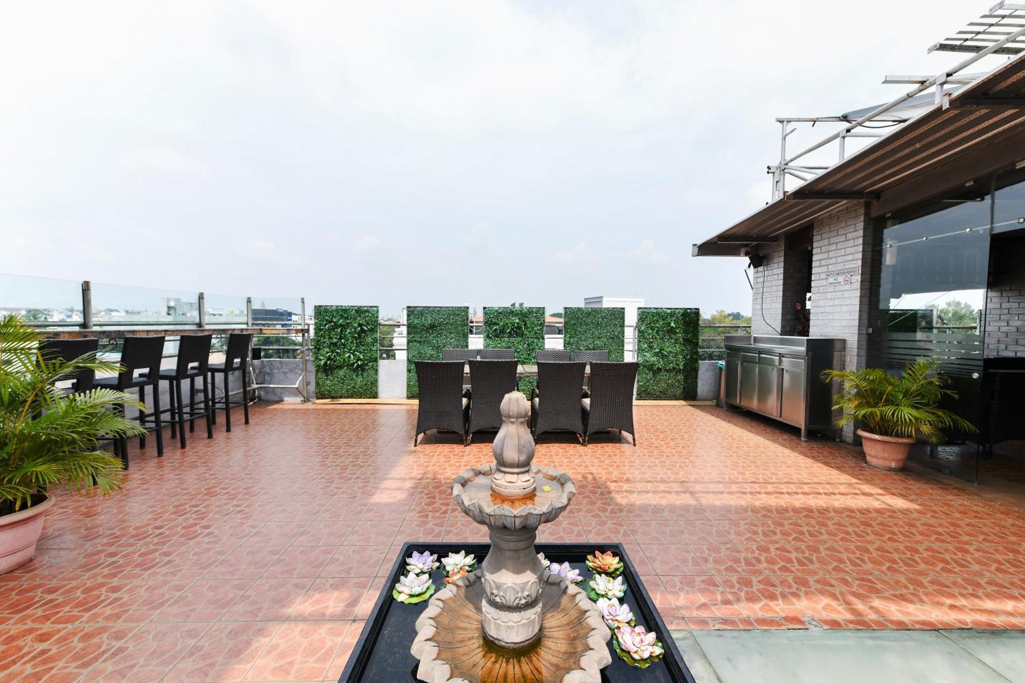 Hotel Roopa Mysuru Zewnętrze zdjęcie
